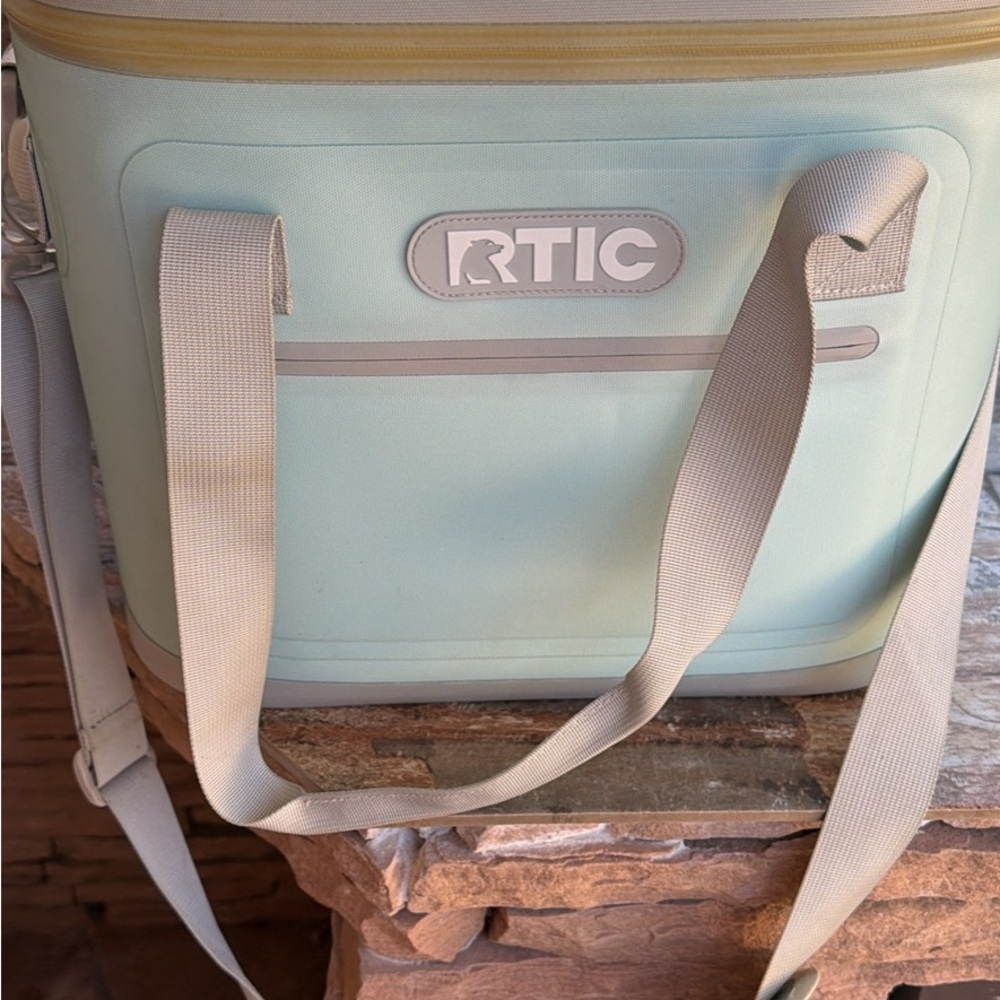 RTIC 30 Can Ultra-Tough Soft Cooler, Sky Blue